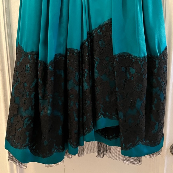 Beautiful blue silk party dress by Tracy Reese - Picture 3 of 8